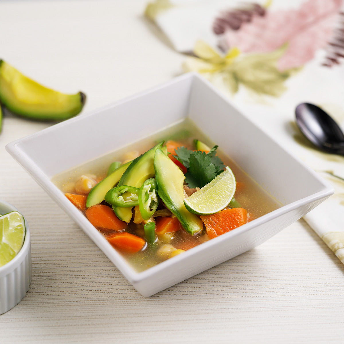 Consome de Pollo con Verduras